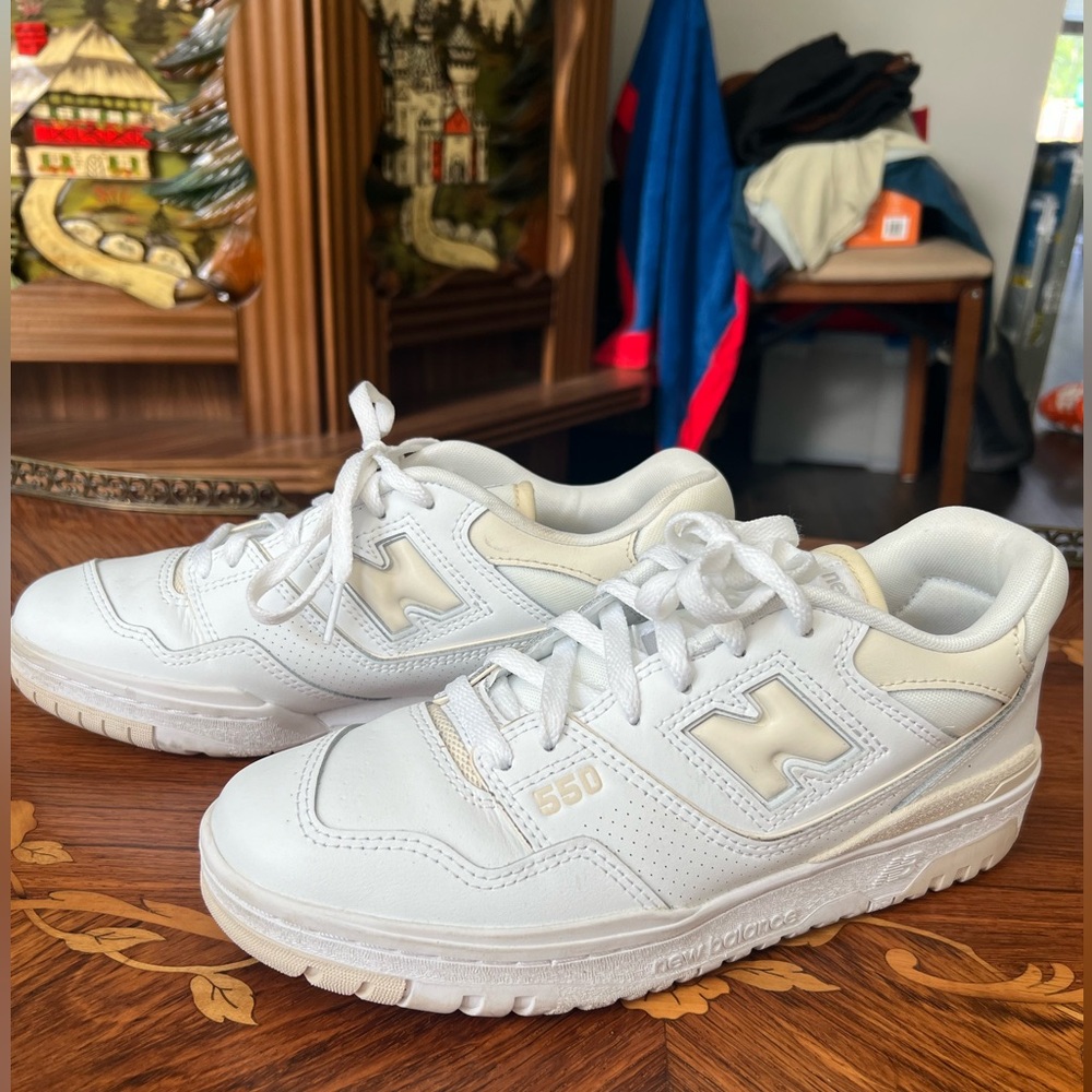 Like new New Balance 550’s